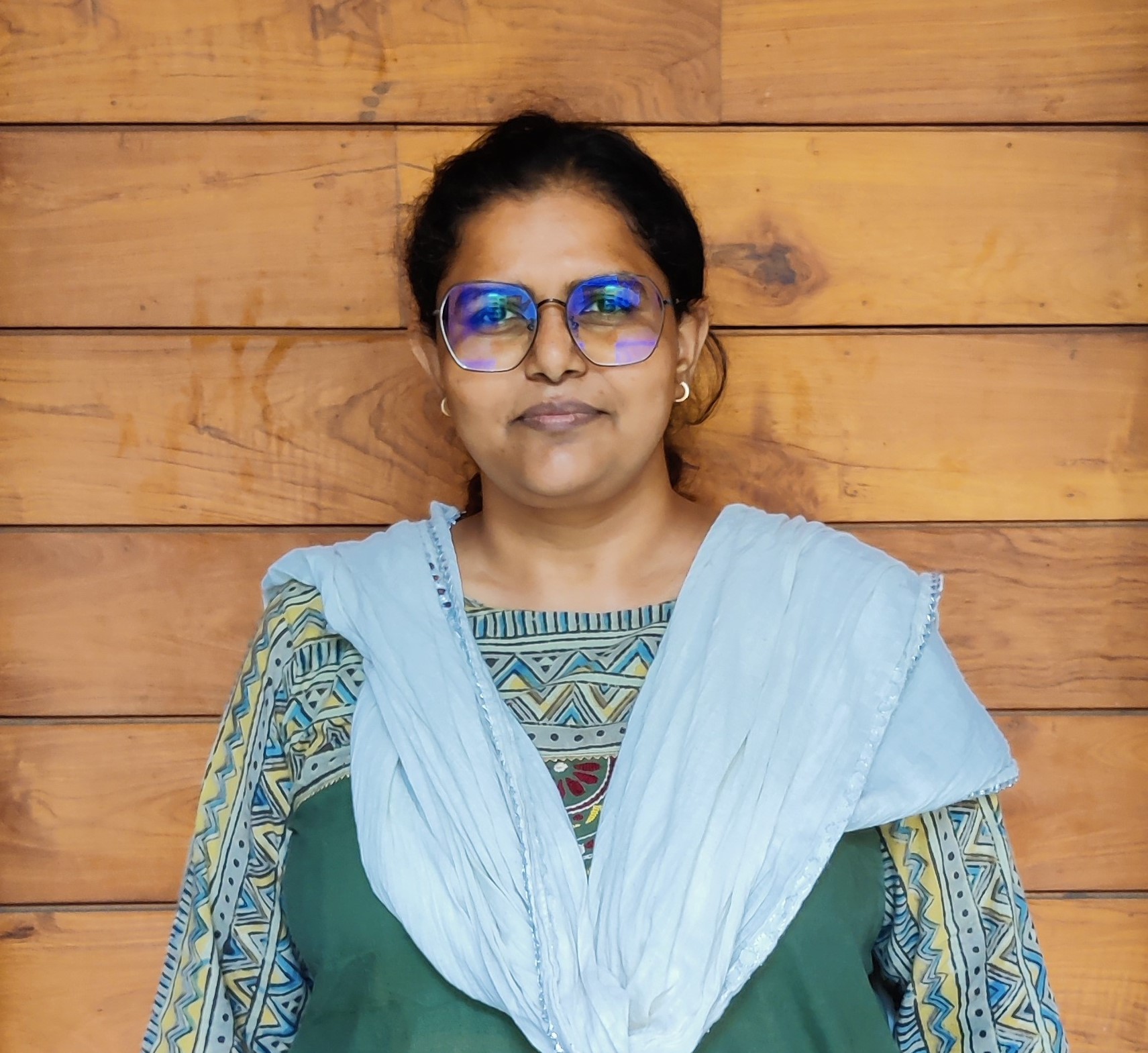 Prof. Neha Harin Surti, PhD (Pursuing)
