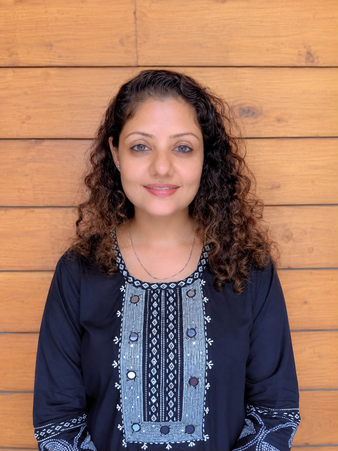 Prof.Rashmi Tejash Athavia